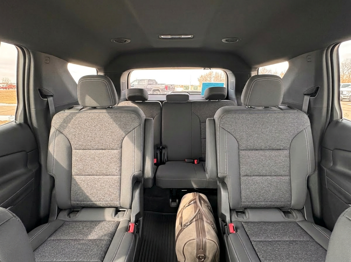 2026 Chevrolet Traverse second row captain chairs interior South Dakota