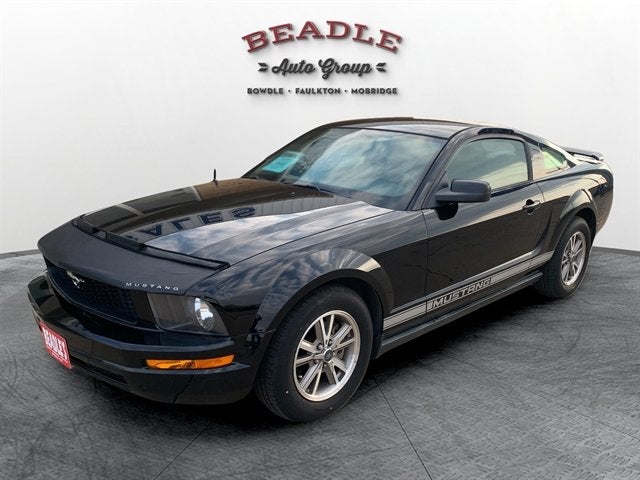 2005 Ford Mustang Deluxe
