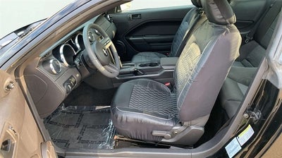 2005 Ford Mustang Deluxe