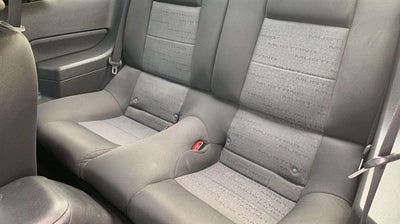 2005 Ford Mustang Deluxe
