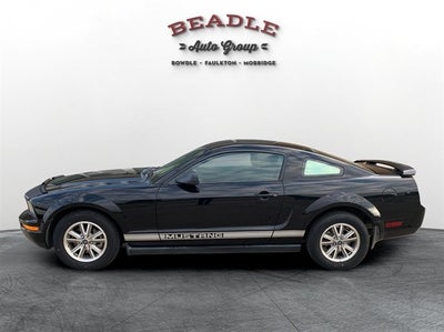 2005 Ford Mustang Deluxe