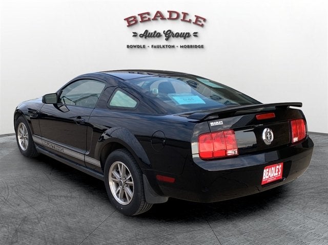 2005 Ford Mustang Deluxe
