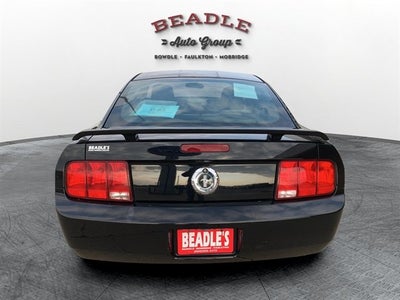 2005 Ford Mustang Deluxe