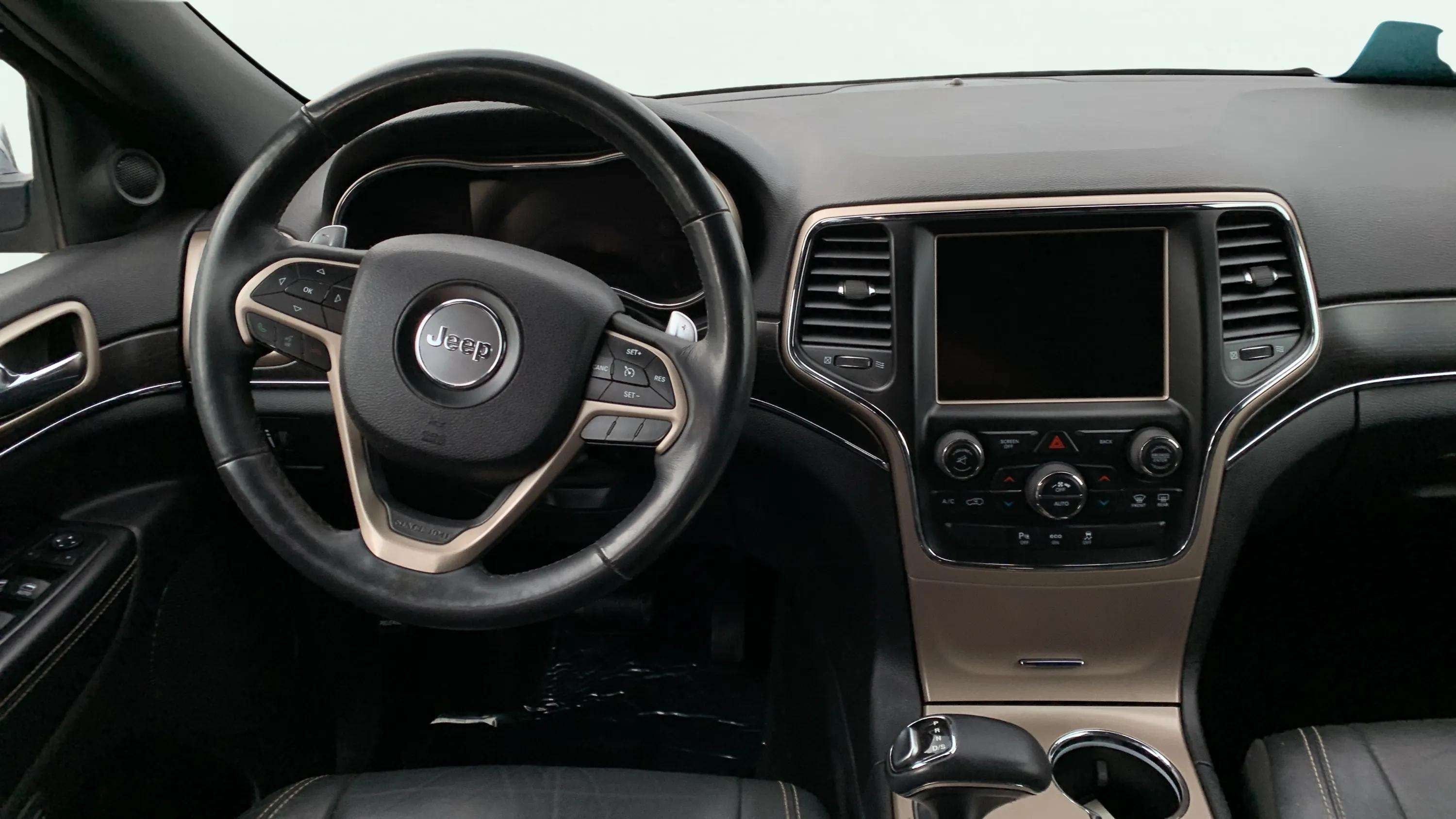 Used 2015 Jeep Grand Cherokee Limited with VIN 1C4RJFBG3FC645637 for sale in Mobridge, SD