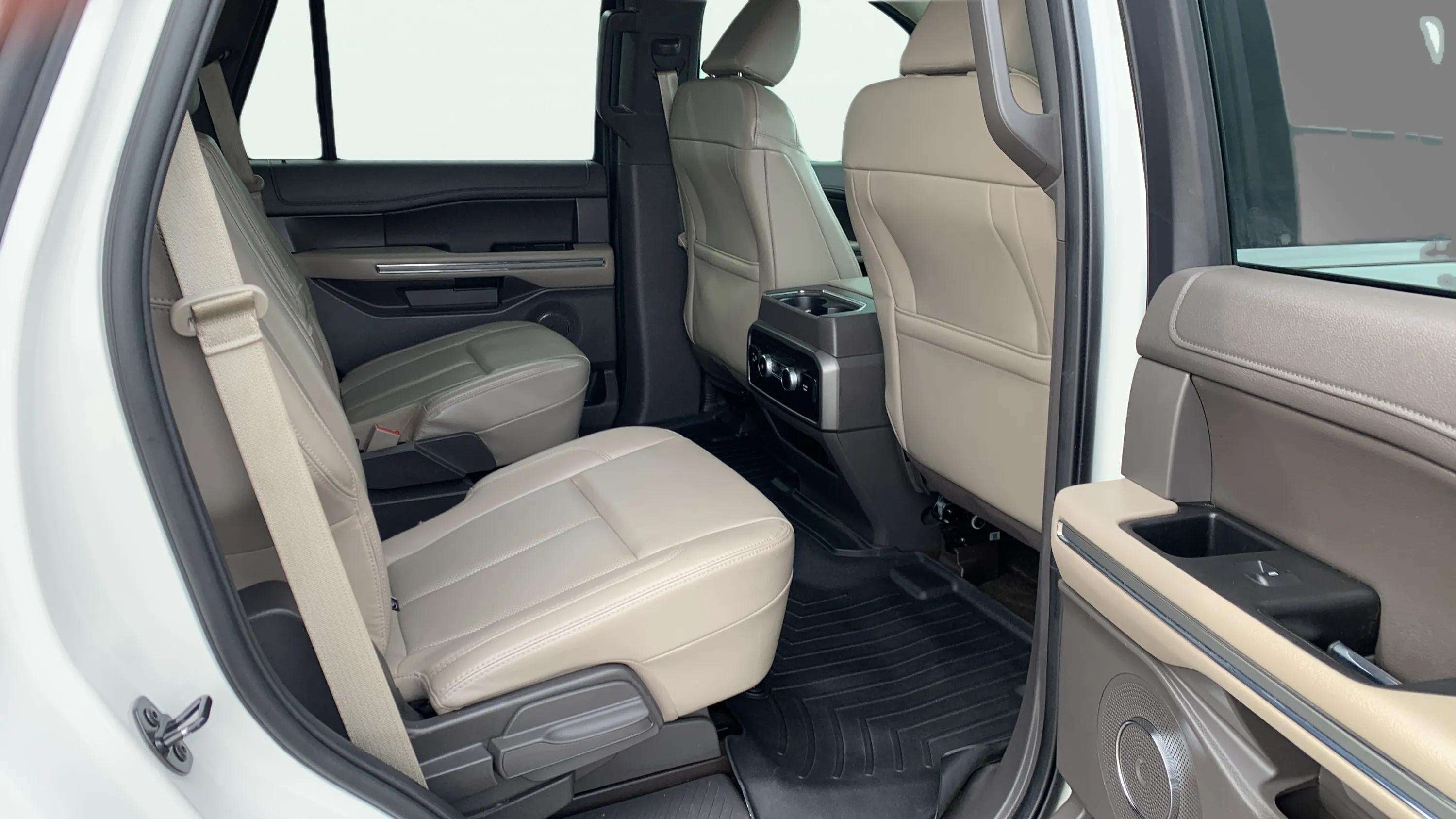 2021 Ford Expedition XLT - Photo 16