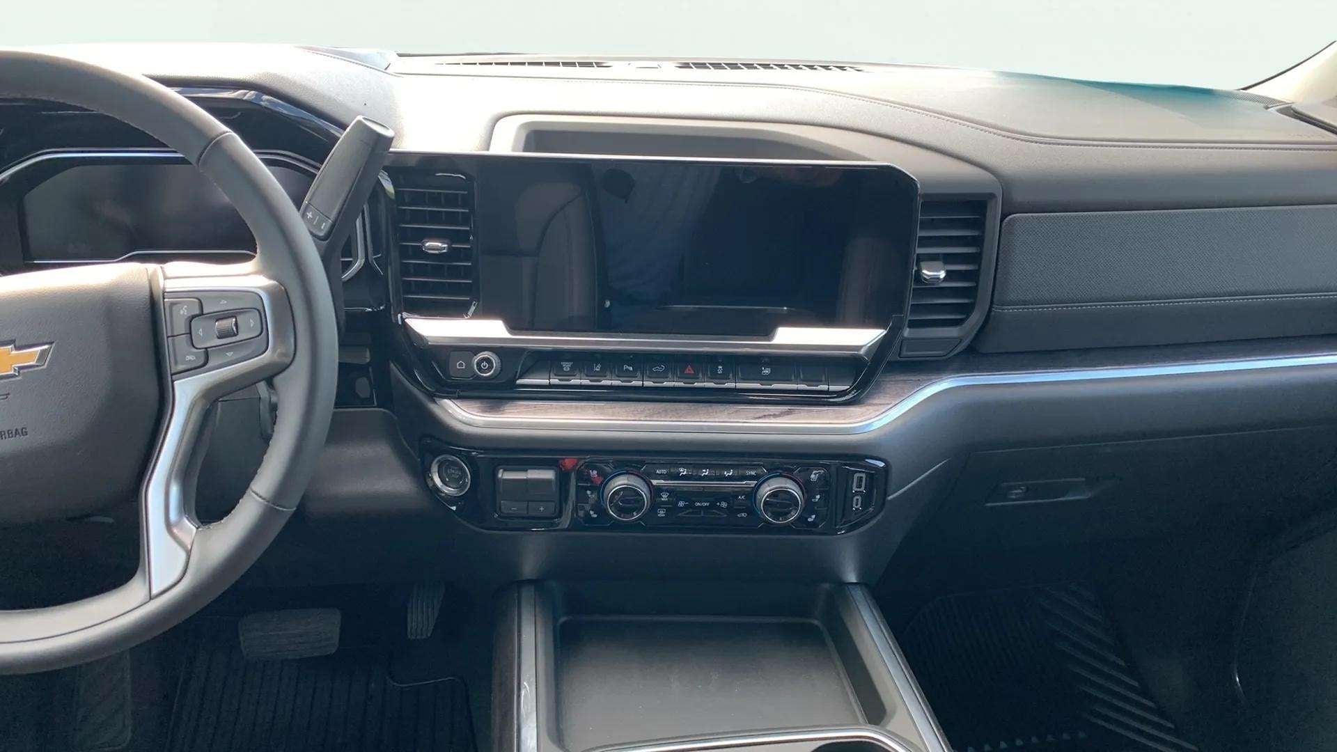 2025 Chevrolet Silverado 3500 HD LTZ