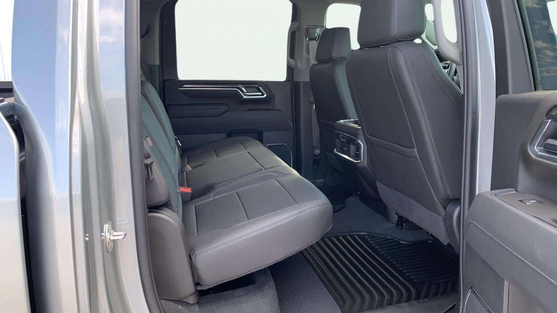 2025 Chevrolet Silverado 3500 HD LTZ