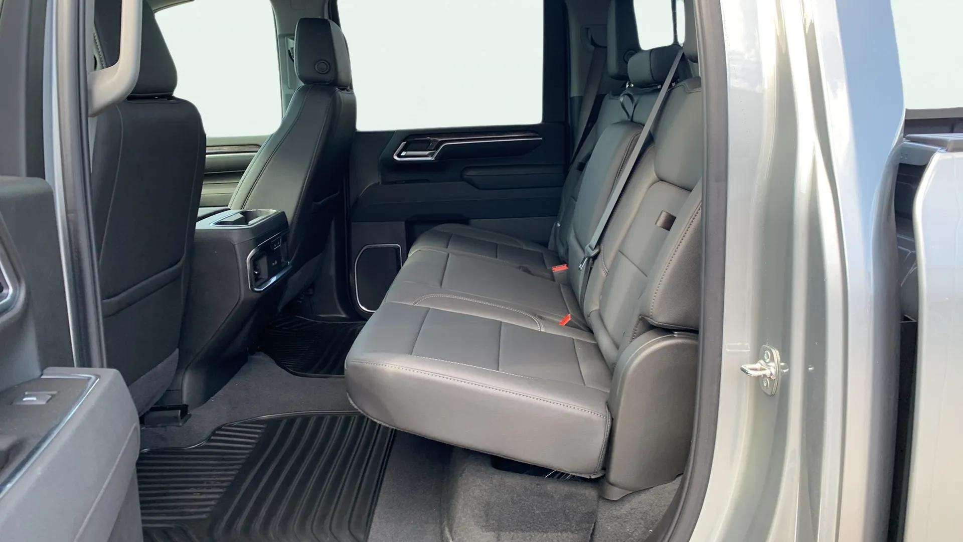 2025 Chevrolet Silverado 3500 HD LTZ