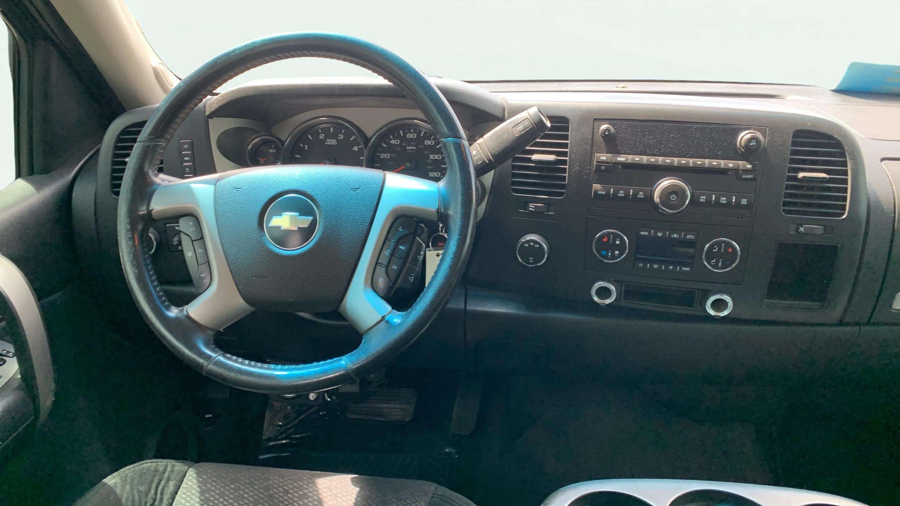 Used 2008 Chevrolet Silverado 2500HD 1LT with VIN 1GCHK23698F135642 for sale in Mobridge, SD