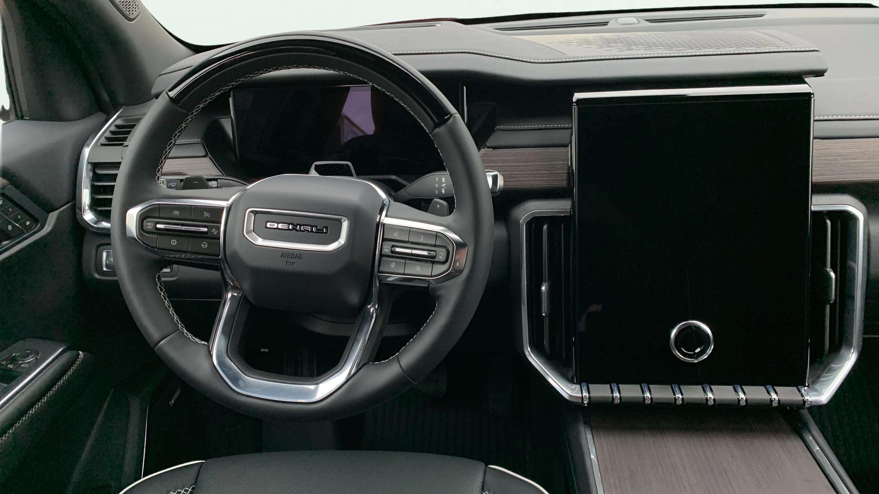 2026 GMC Acadia Denali - Photo 2