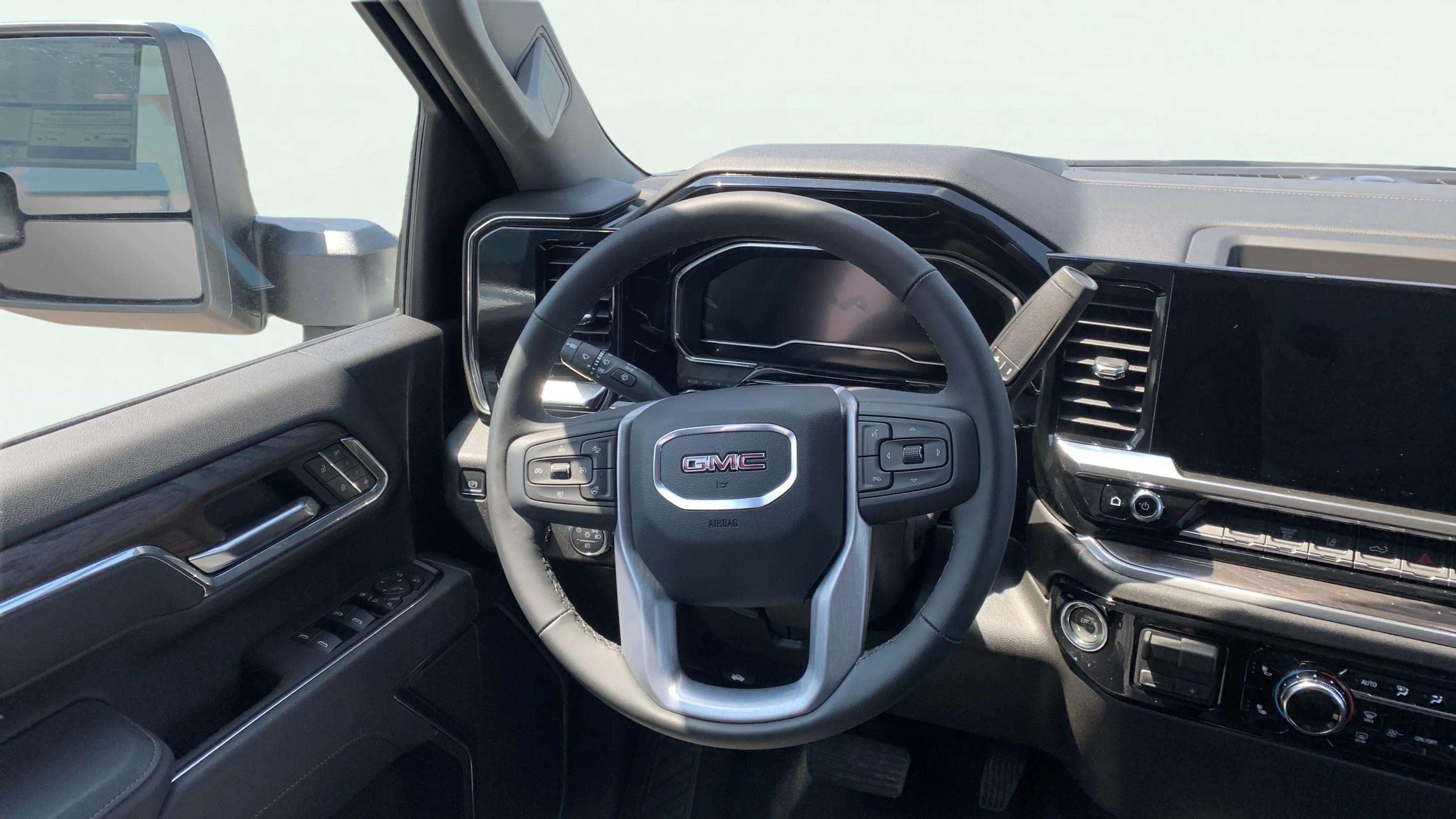 2025 GMC Sierra 2500 HD SLT