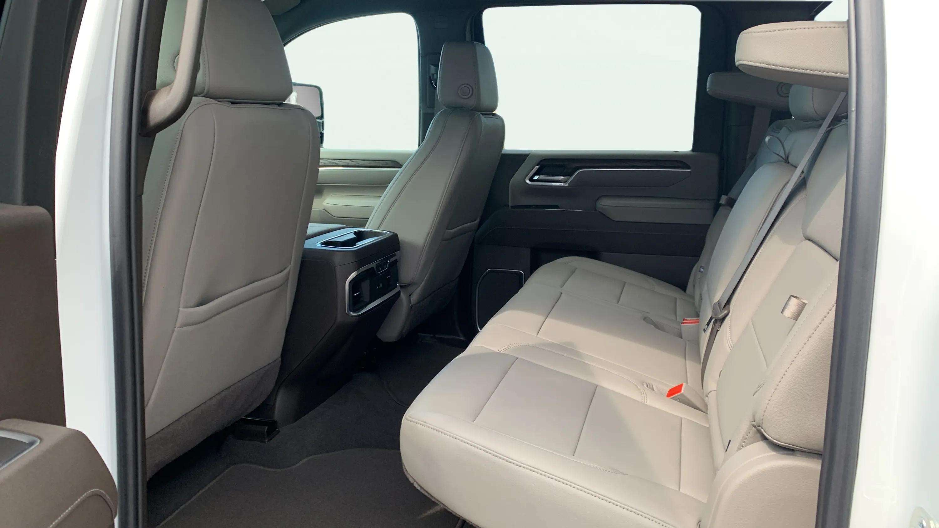 2026 GMC Sierra 3500 HD SLT DRW