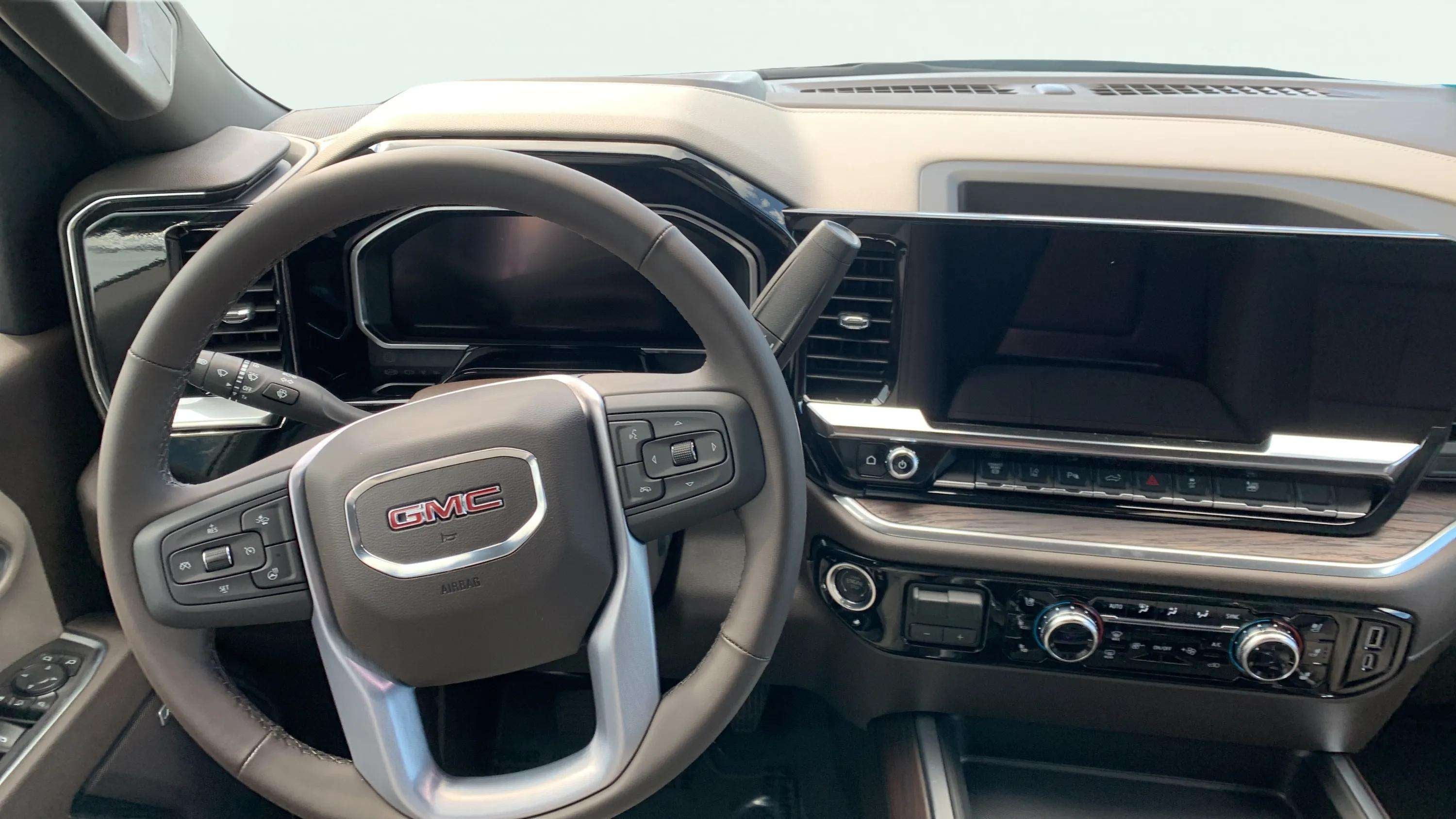 2026 GMC Sierra 3500 HD SLT DRW