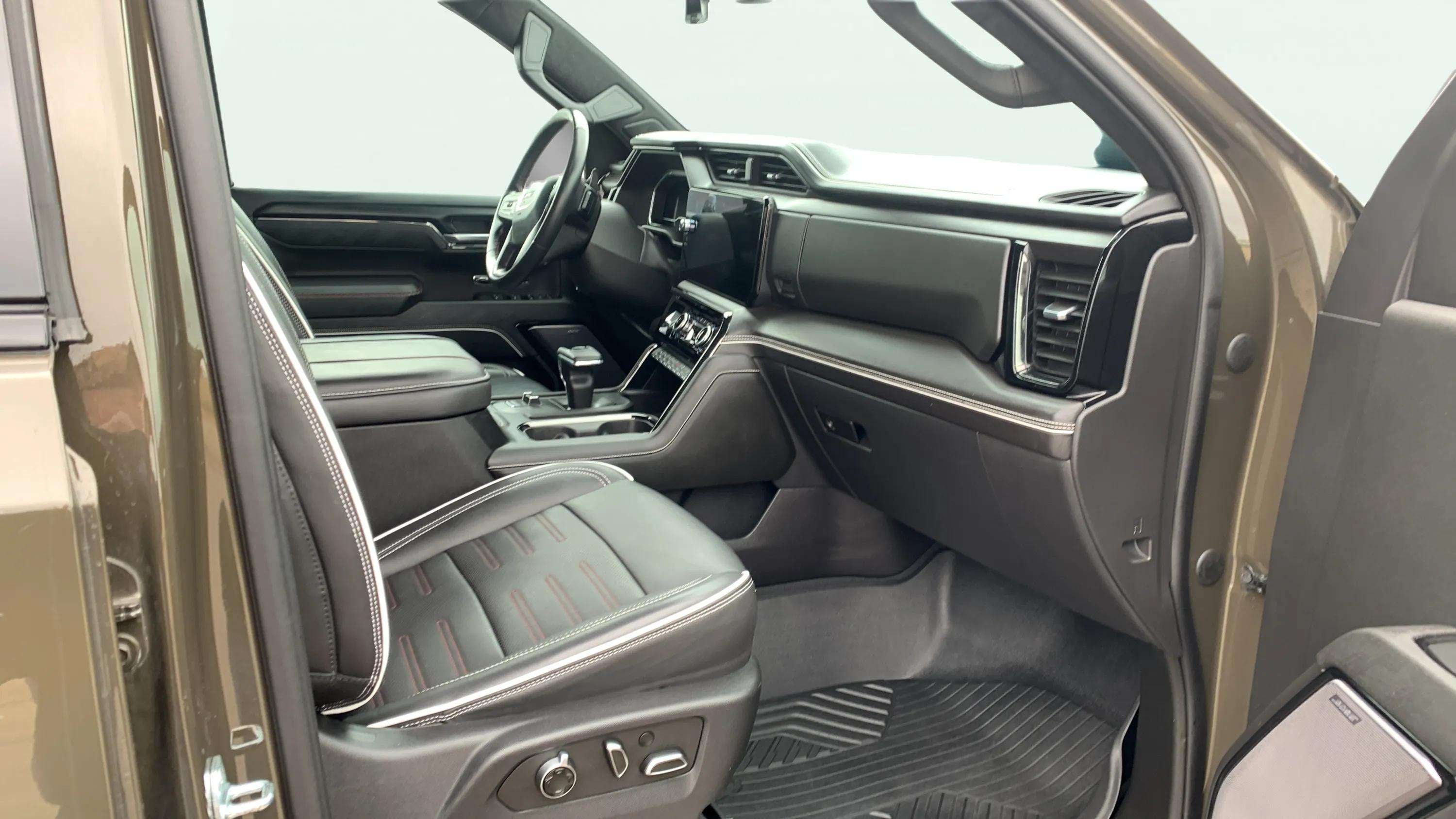 2023 GMC Sierra 1500 AT4X