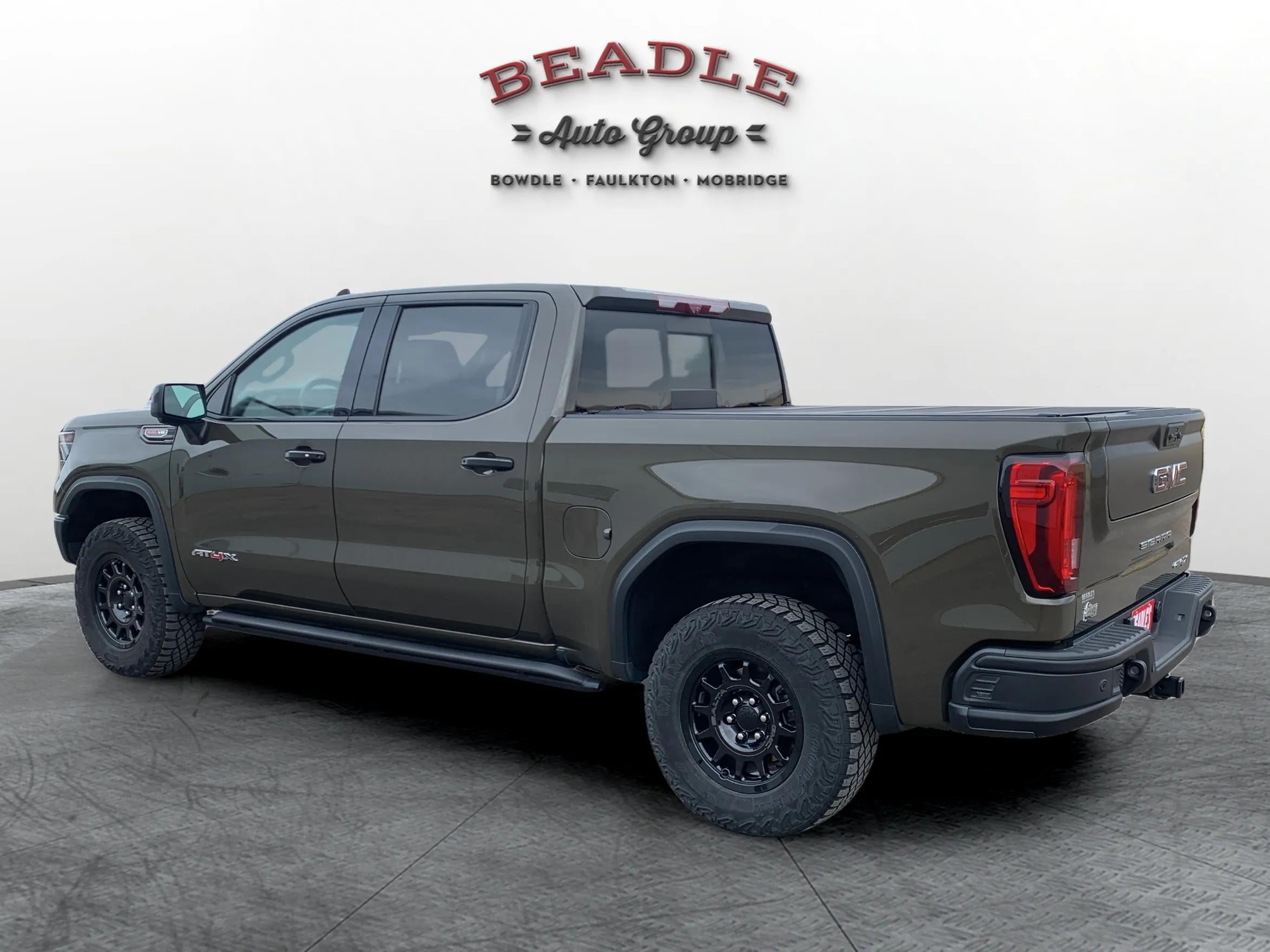 2023 GMC Sierra 1500 AT4X
