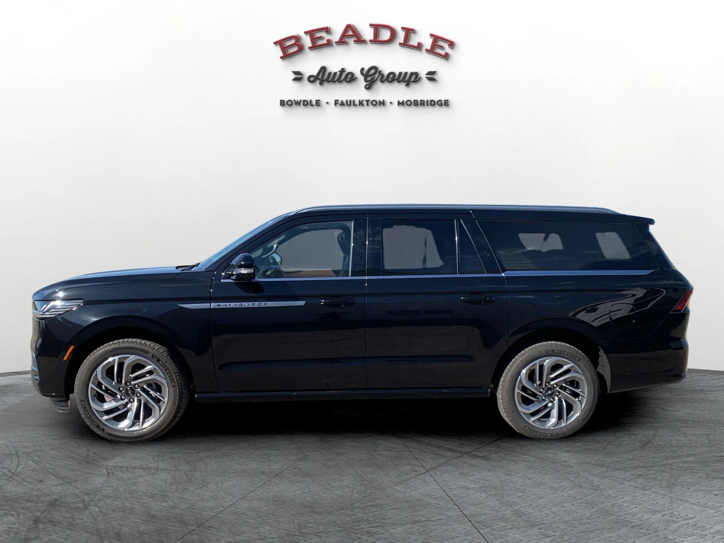 2026 Lincoln Navigator L Reserve