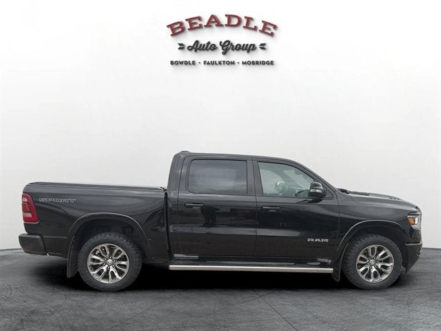 2022 RAM 1500 Laramie Crew Cab 4x4 5'7' Box
