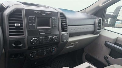 2017 Ford F-450 Chassis XLT