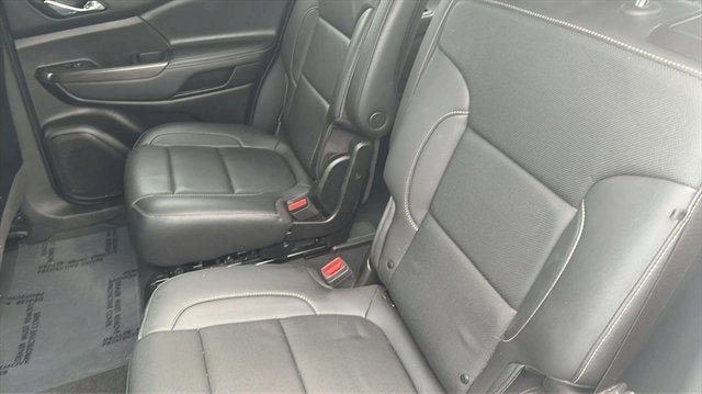 2023 GMC Acadia AWD SLT