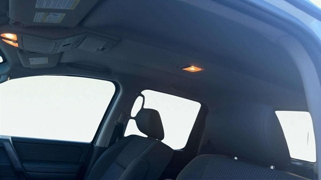 2010 Nissan Titan SE