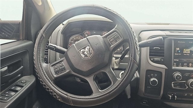2017 RAM 3500 Tradesman Crew Cab 4x4 8' Box